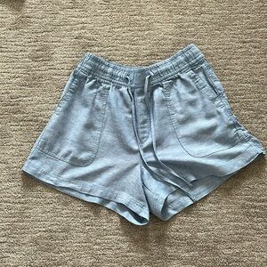 Women’s Gap shorts
